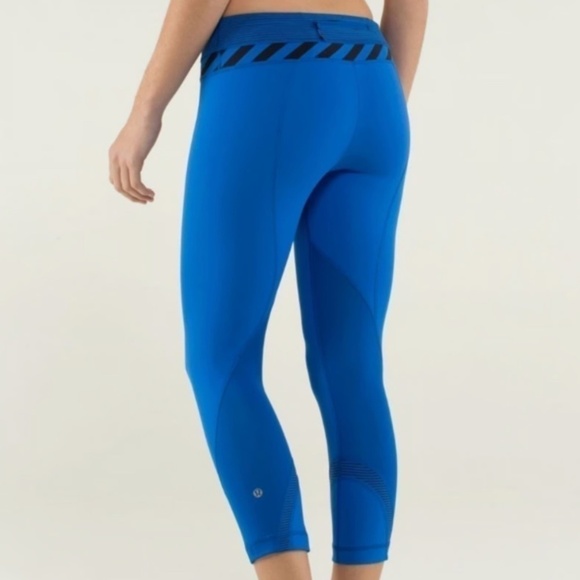 Lululemon Blue Cropped Leggings - Picture 1 of 6